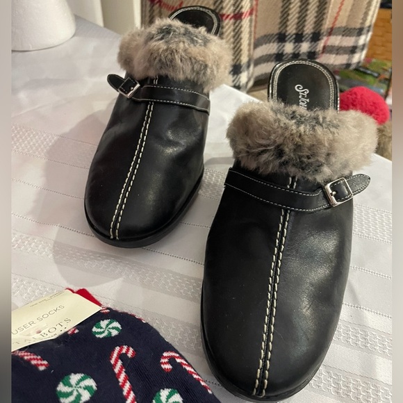 🎄CHRISTMAS IN JULY⛱️SHOES🎁 - Picture 7 of 8